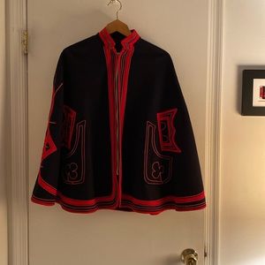 Stunning cape, hand made from Solola Guatemala, navy with red trim. M. Like new